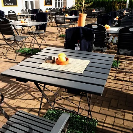 Hotel Nest 3*
