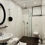 Nest 3*
