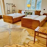 Hotel Nest