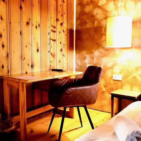 Nest فندق 2*